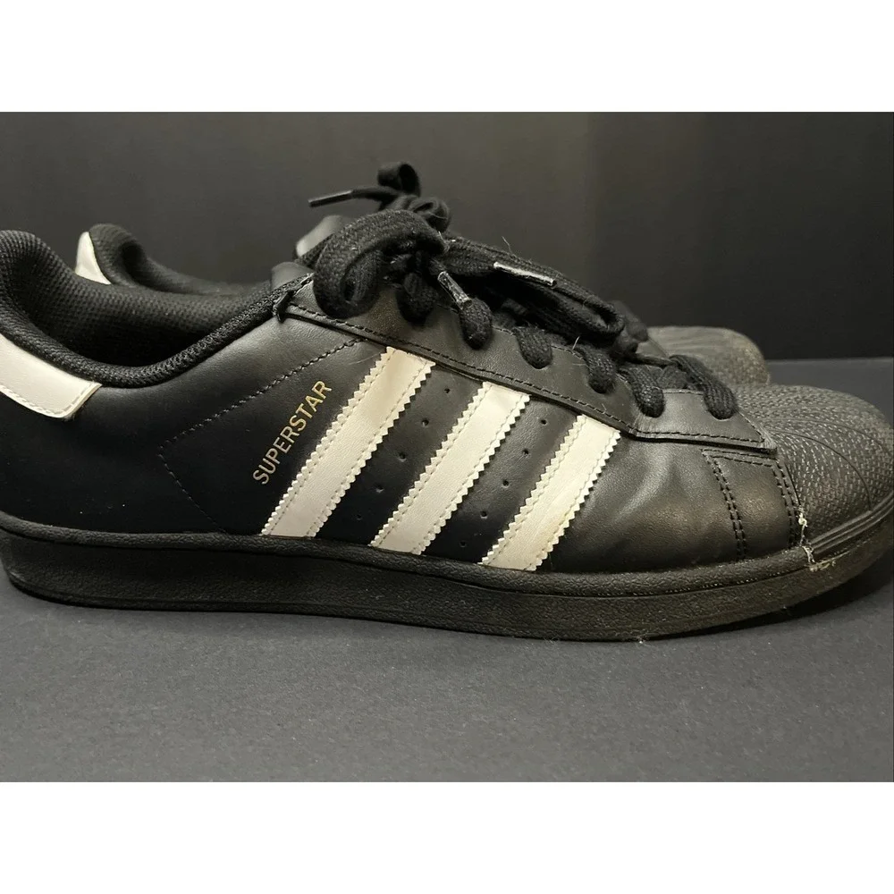 Adidas Superstar Men's Size 11 Black/White/Gold Sneaker